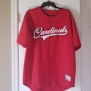 Read St. Louis Cardinals Jersey. Great condition